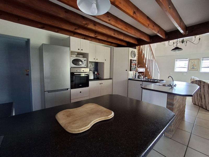 4 Bedroom Property for Sale in Golden Mile Western Cape